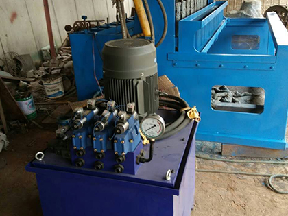 半自動液壓軋花網(wǎng)機 半自動液壓軋花網(wǎng)機